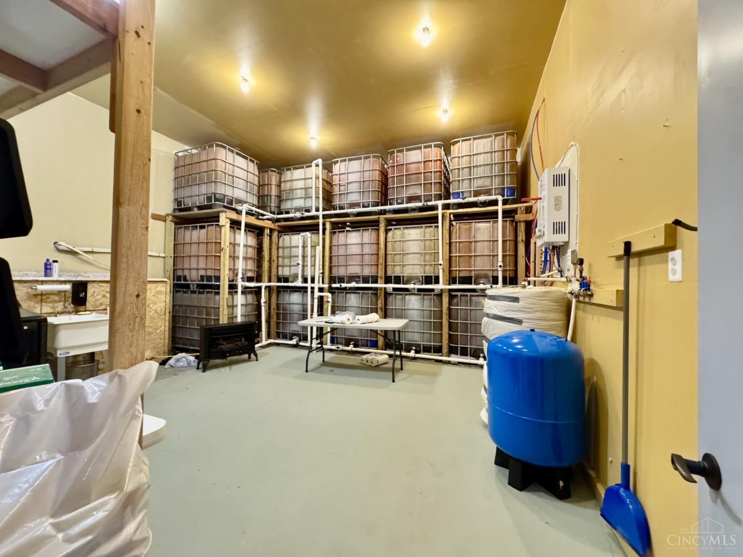 6401 Morrow Woodville Road