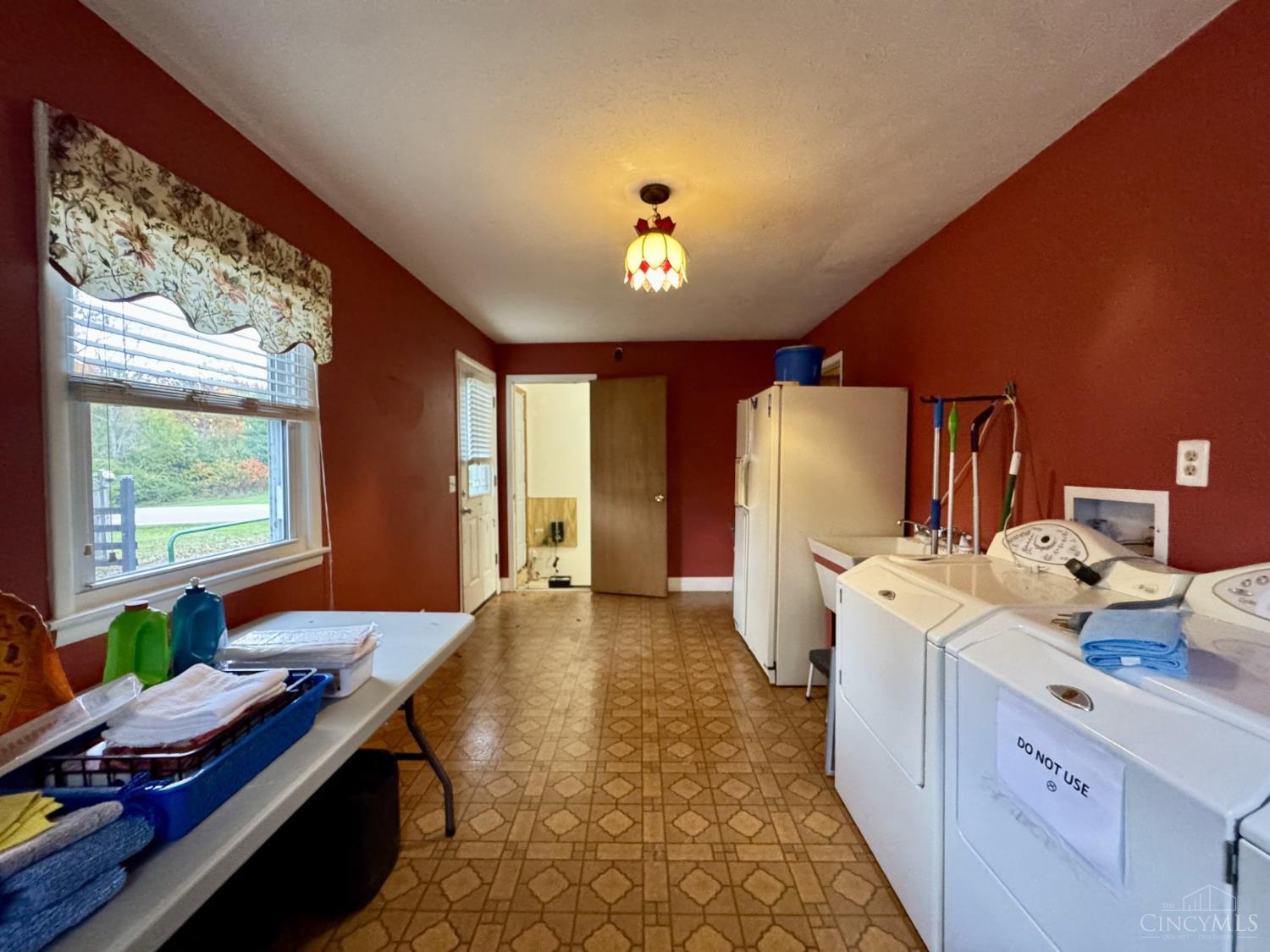 6401 Morrow Woodville Road