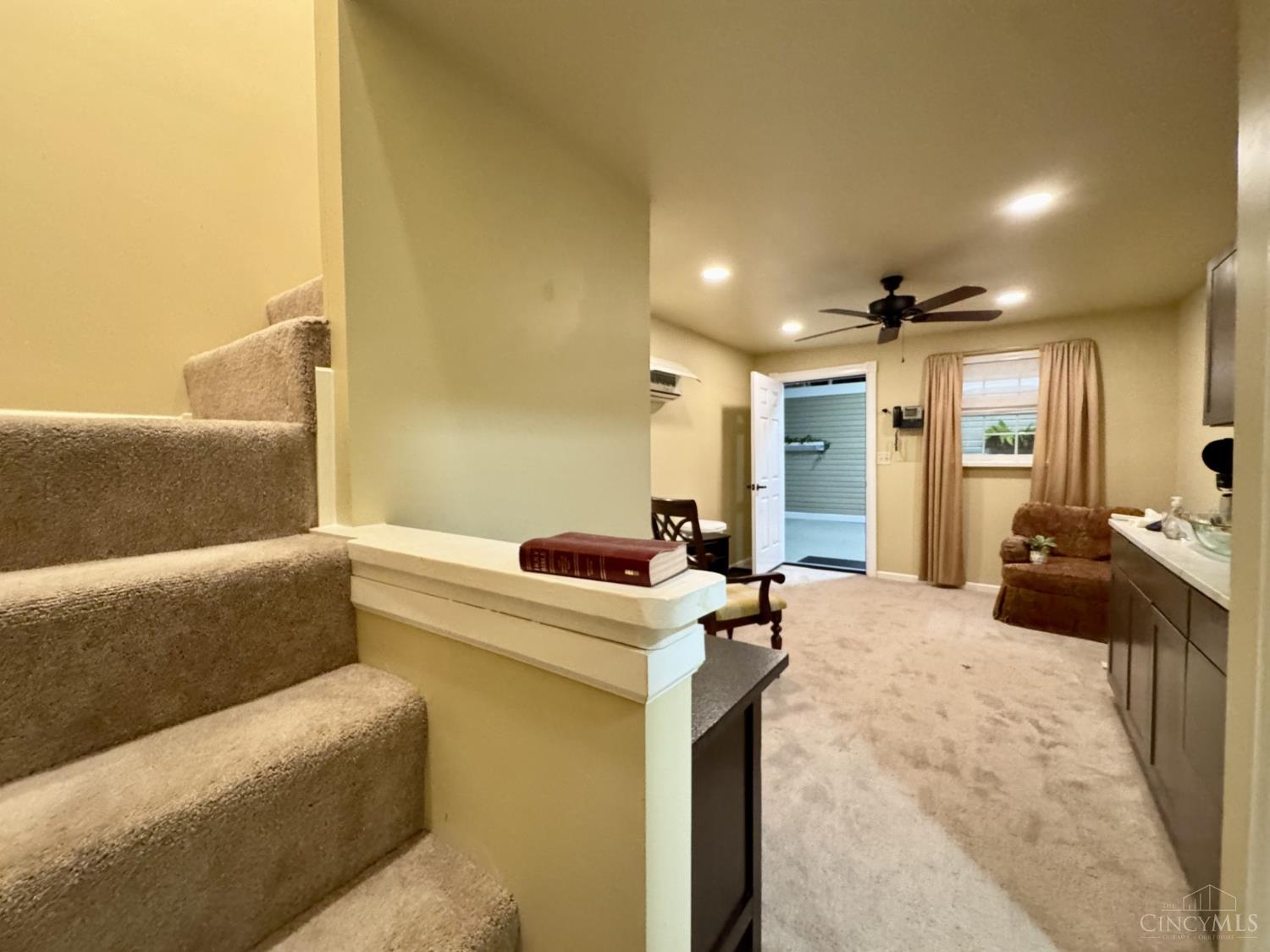 6401 Morrow Woodville Road