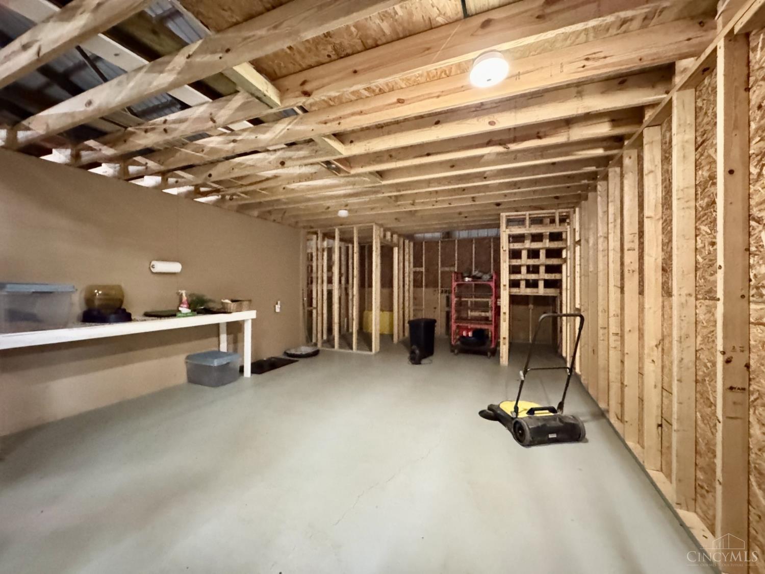 6401 Morrow Woodville Road