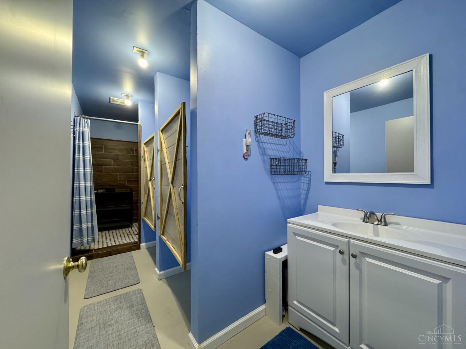 6401 Morrow Woodville Road