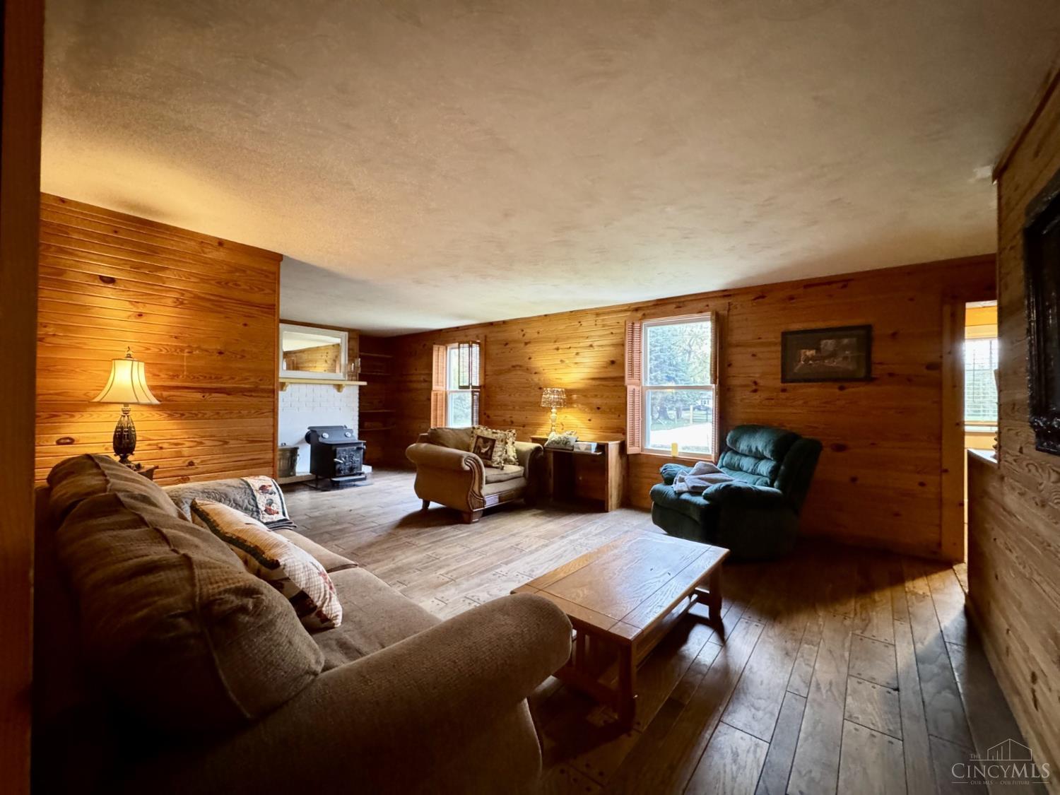 6401 Morrow Woodville Road