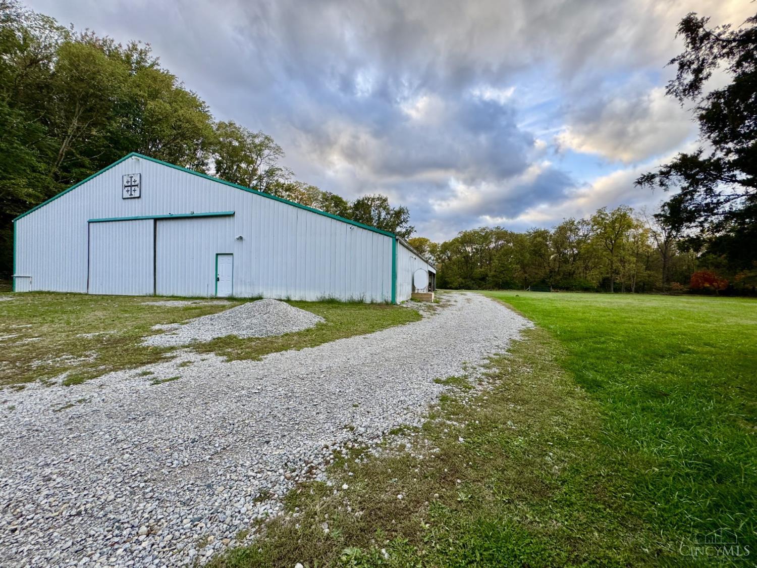 6401 Morrow Woodville Road