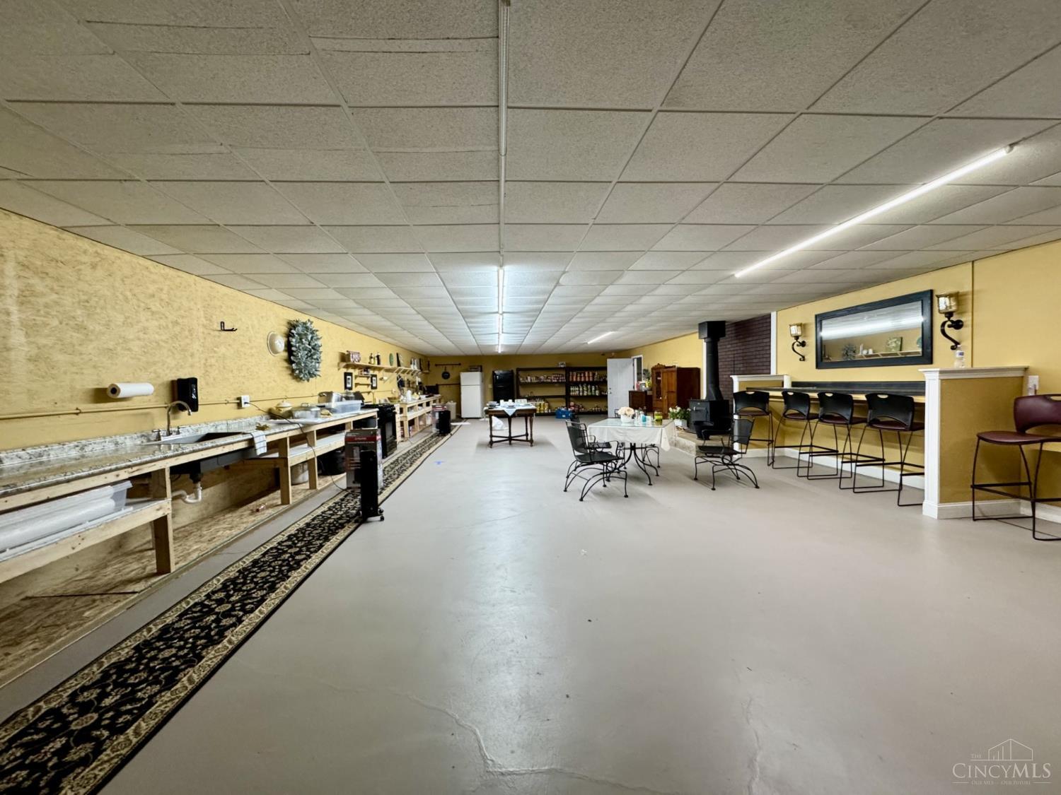 6401 Morrow Woodville Road