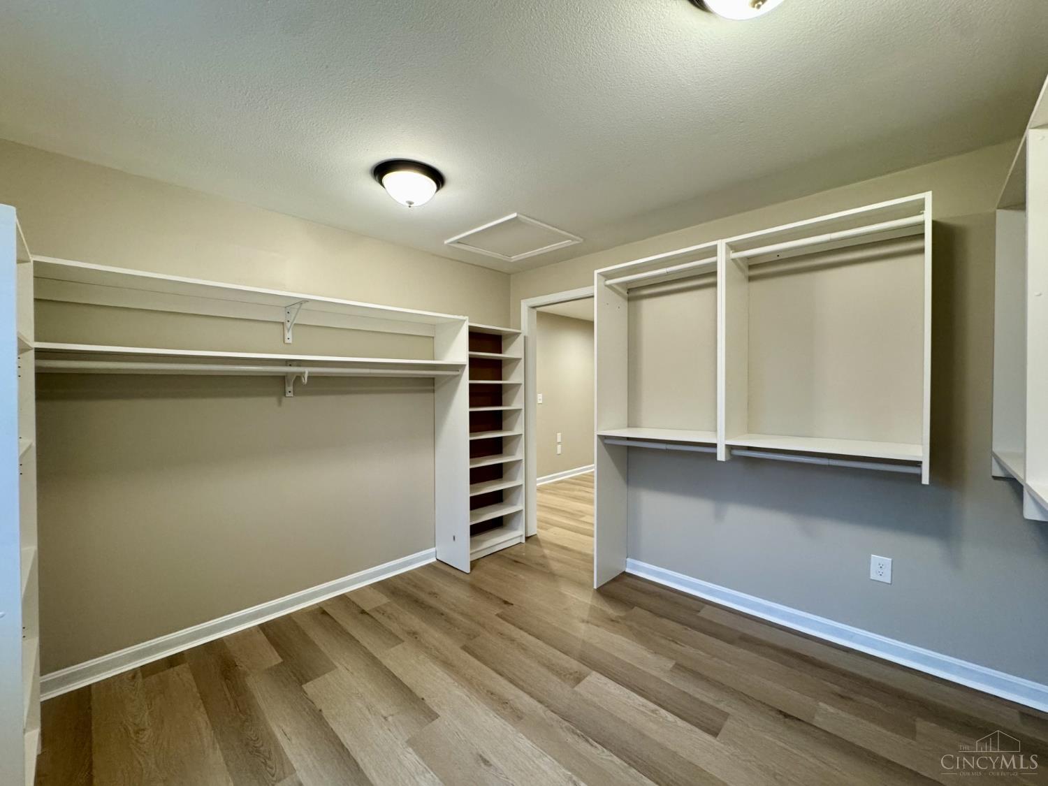 5433 Cleves Warsaw Pike