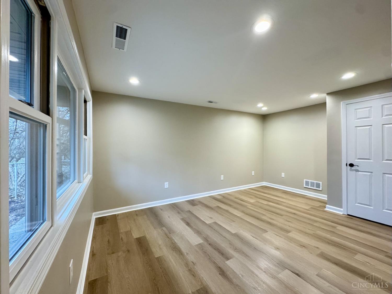 5433 Cleves Warsaw Pike