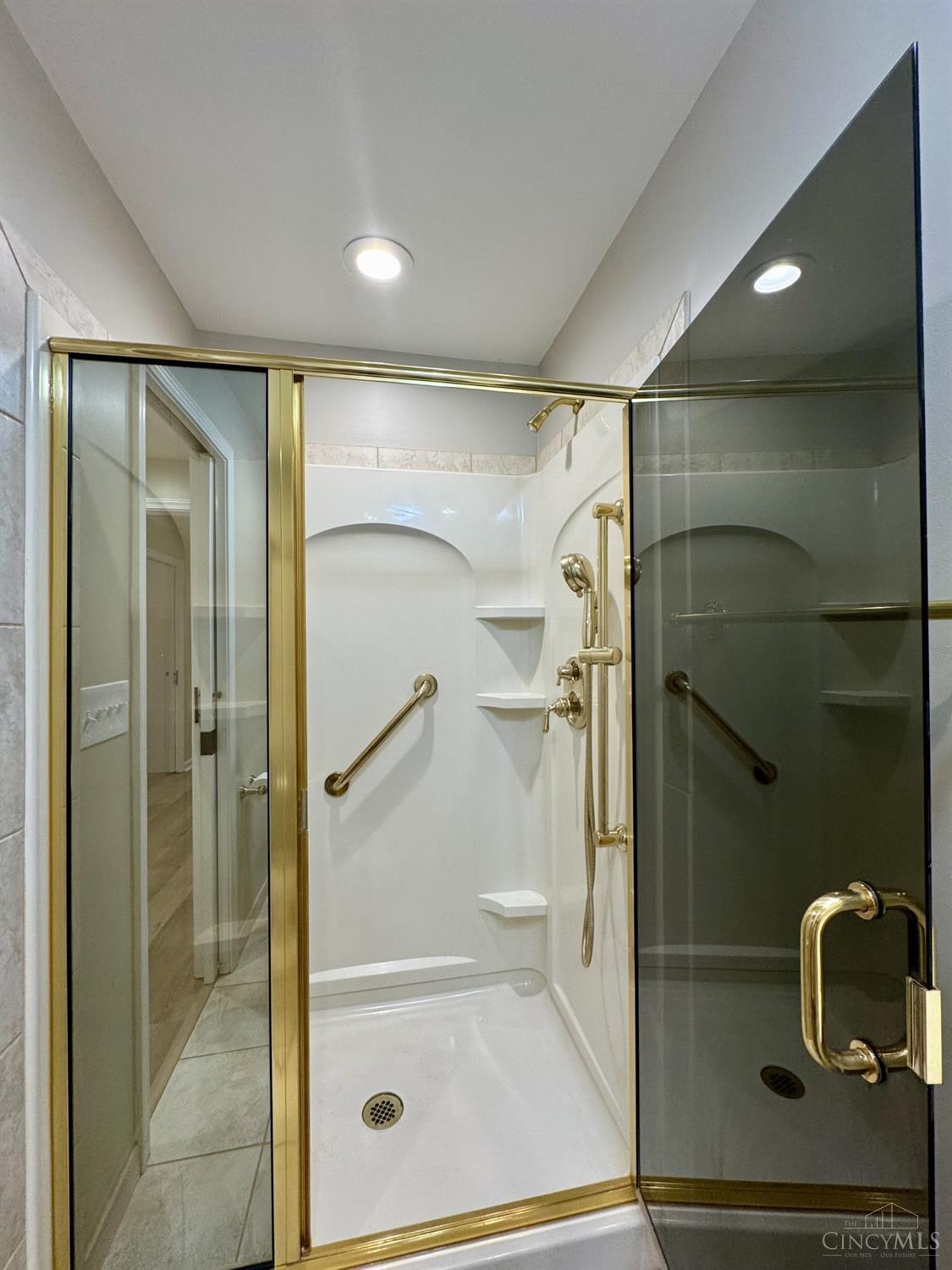 5433 Cleves Warsaw Pike