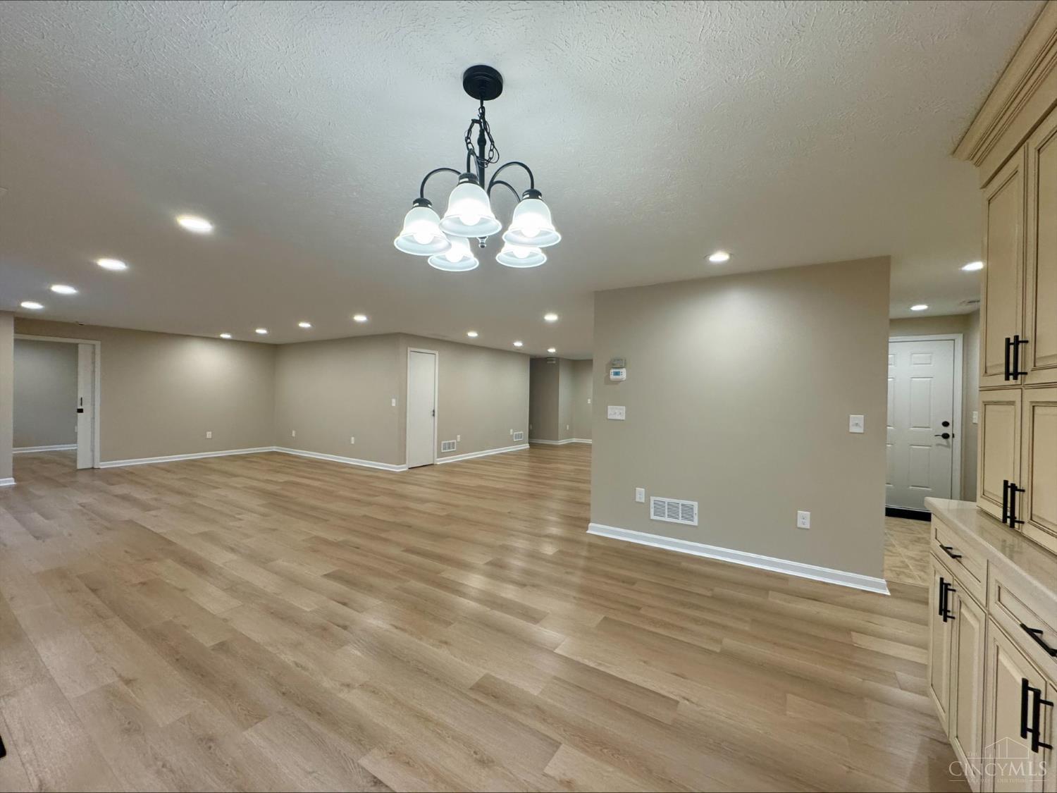 5433 Cleves Warsaw Pike