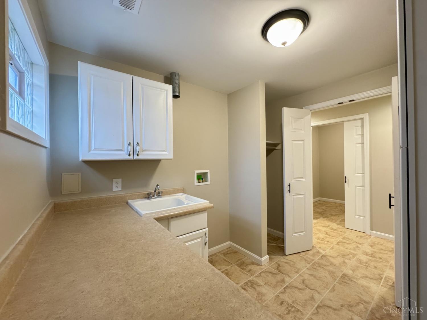 5433 Cleves Warsaw Pike