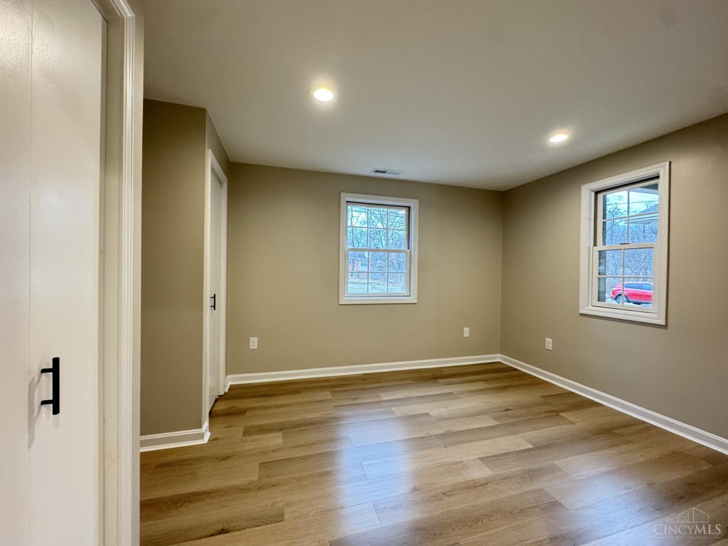 5433 Cleves Warsaw Pike