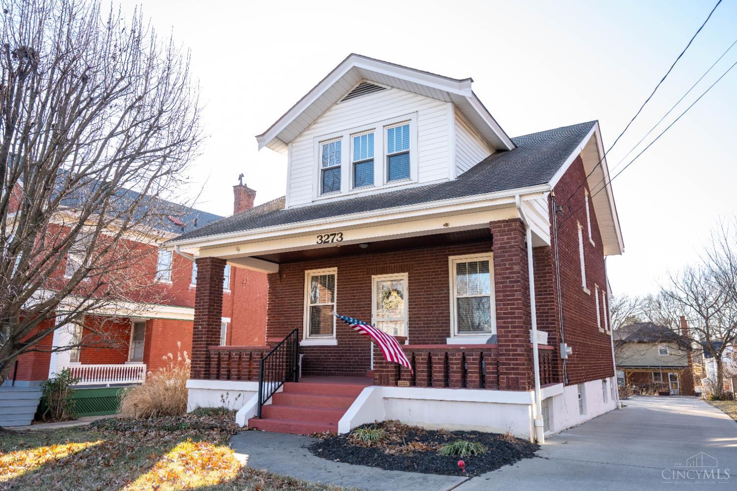 3273 Montana Avenue
