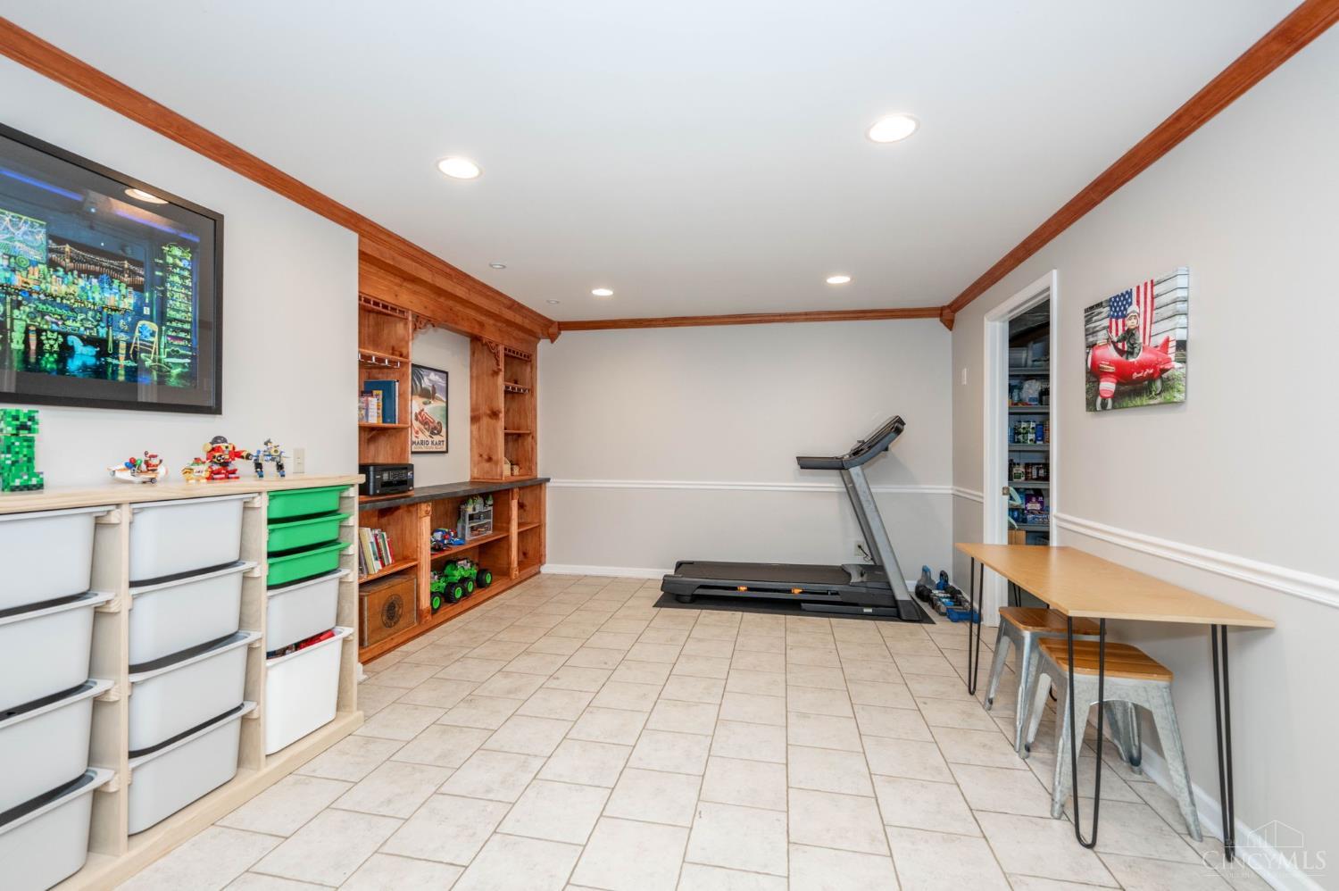 11624 Edgewood Road