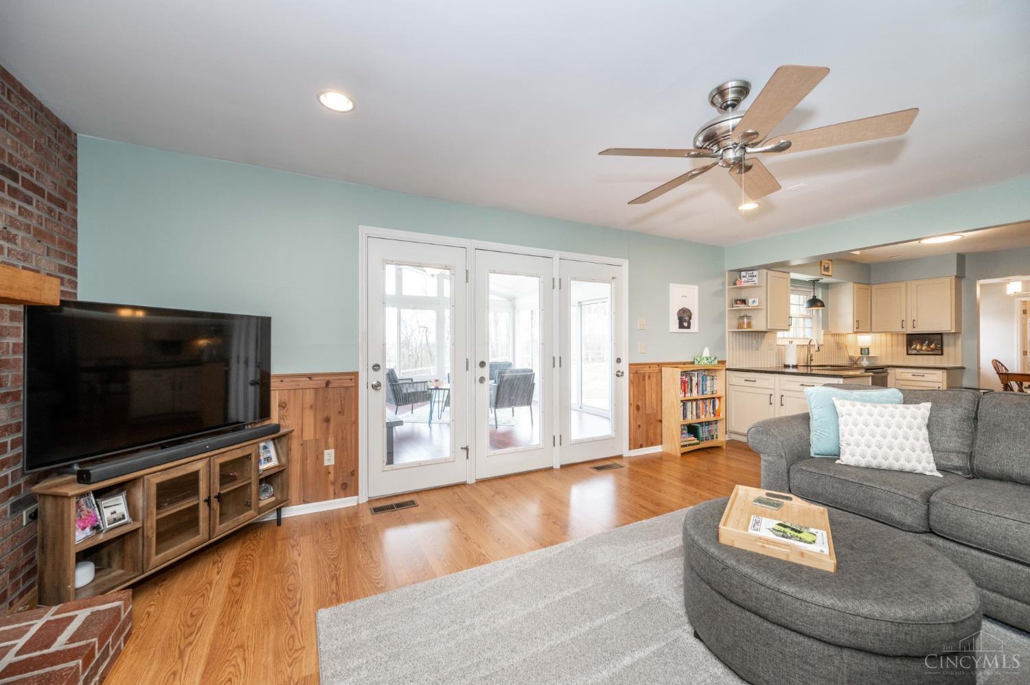 11624 Edgewood Road