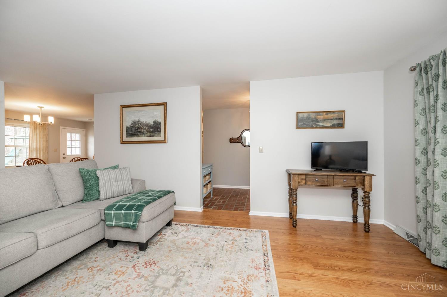 11624 Edgewood Road