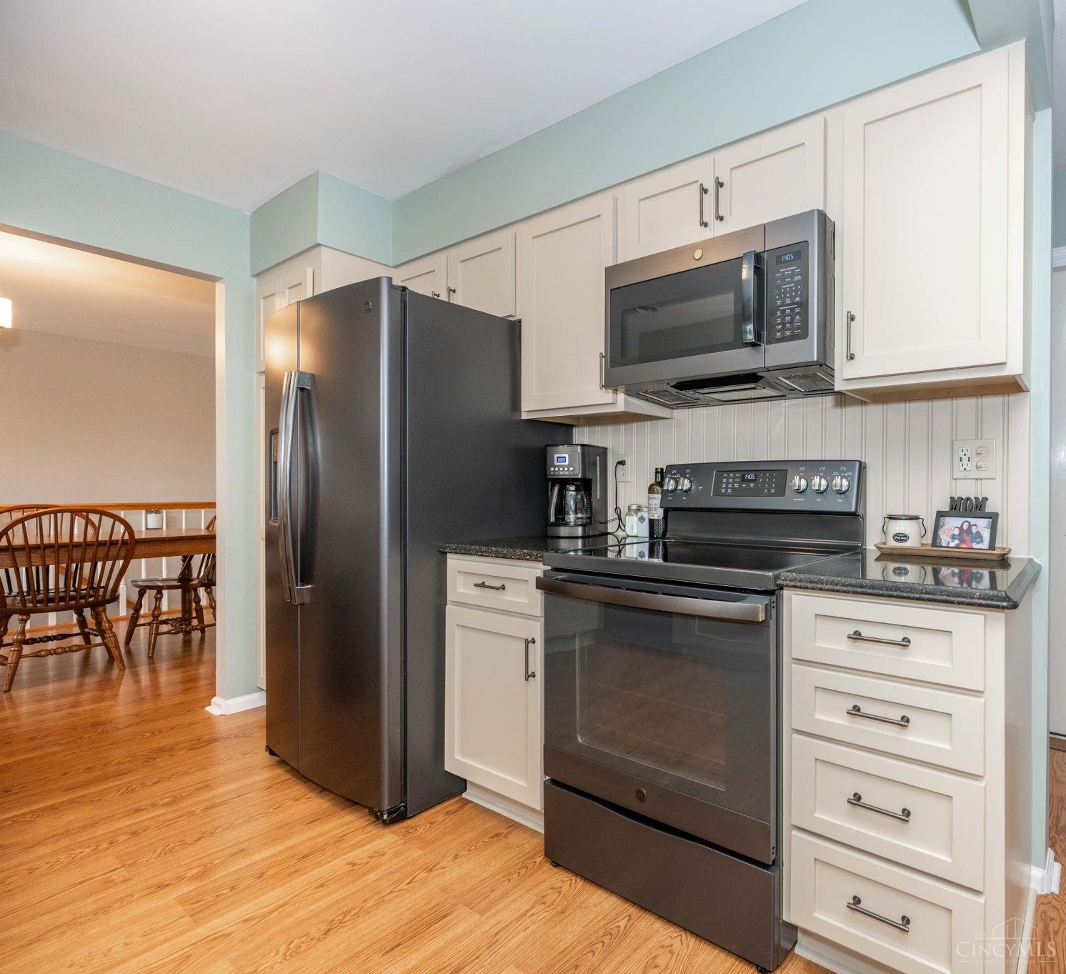 11624 Edgewood Road