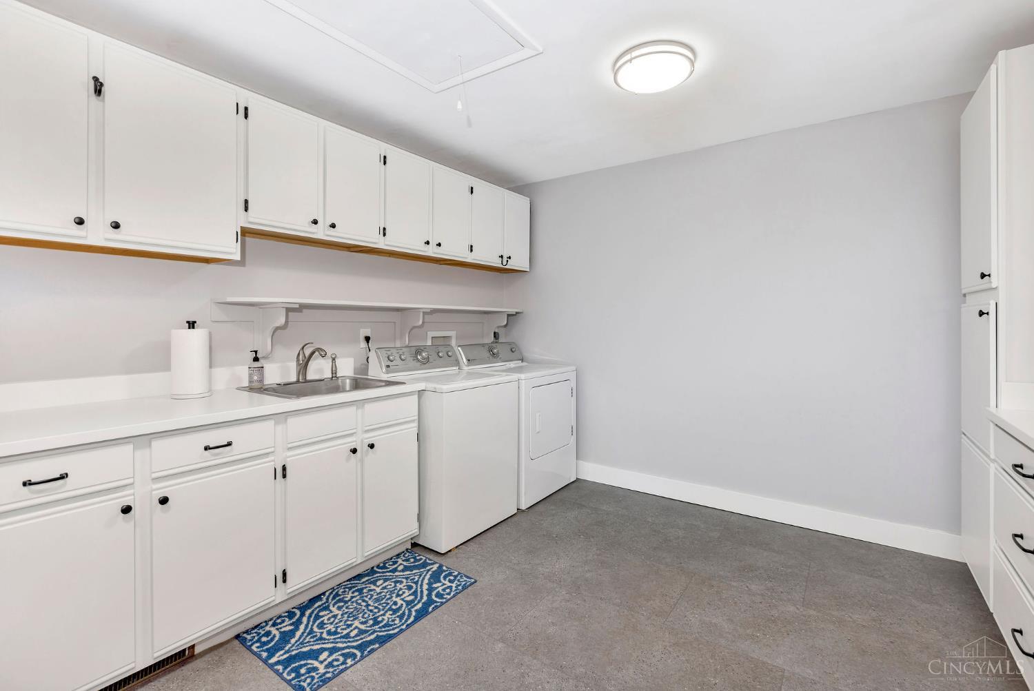 2964 Golden Fox Trail