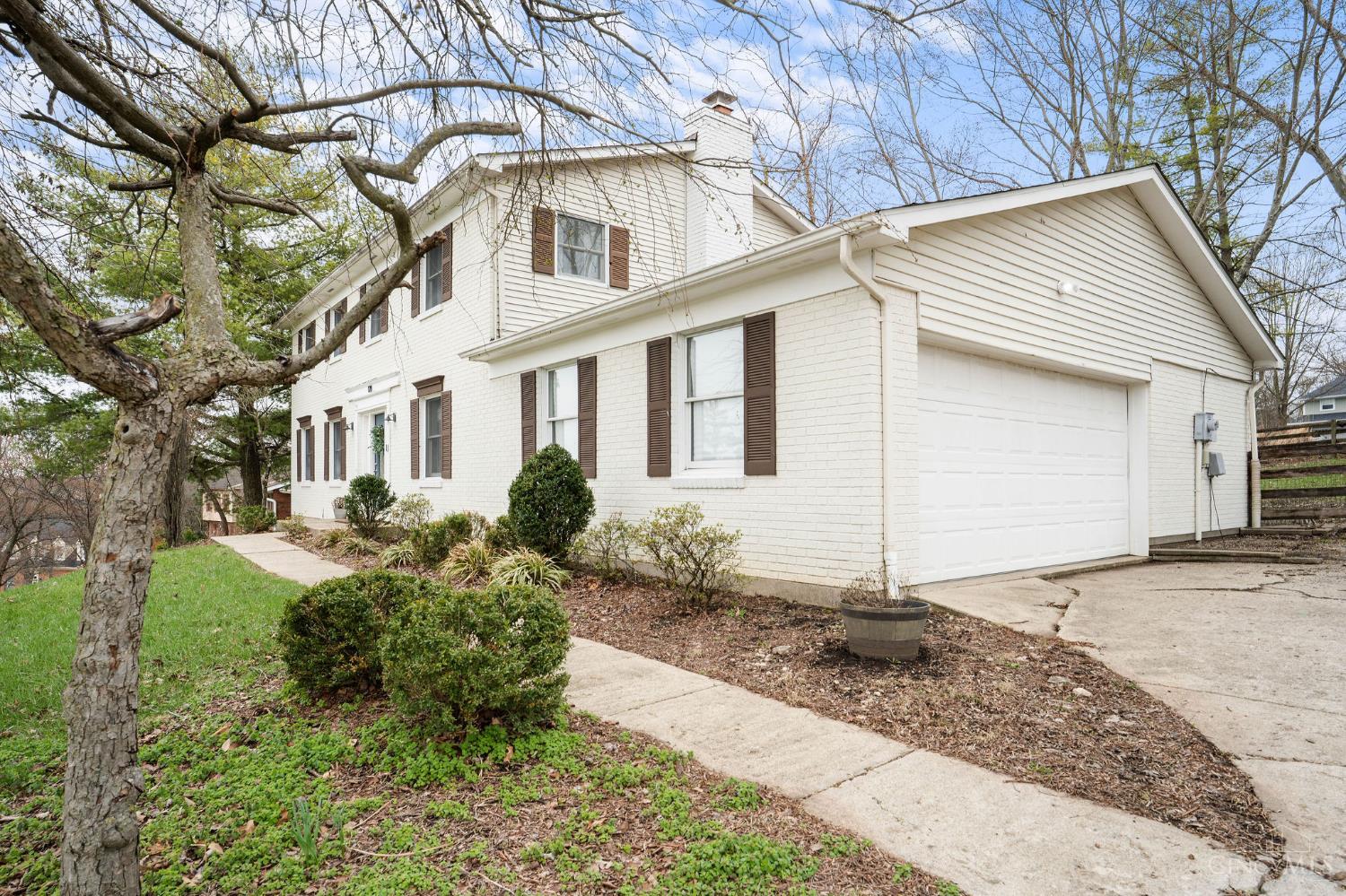 128 E Concord Drive