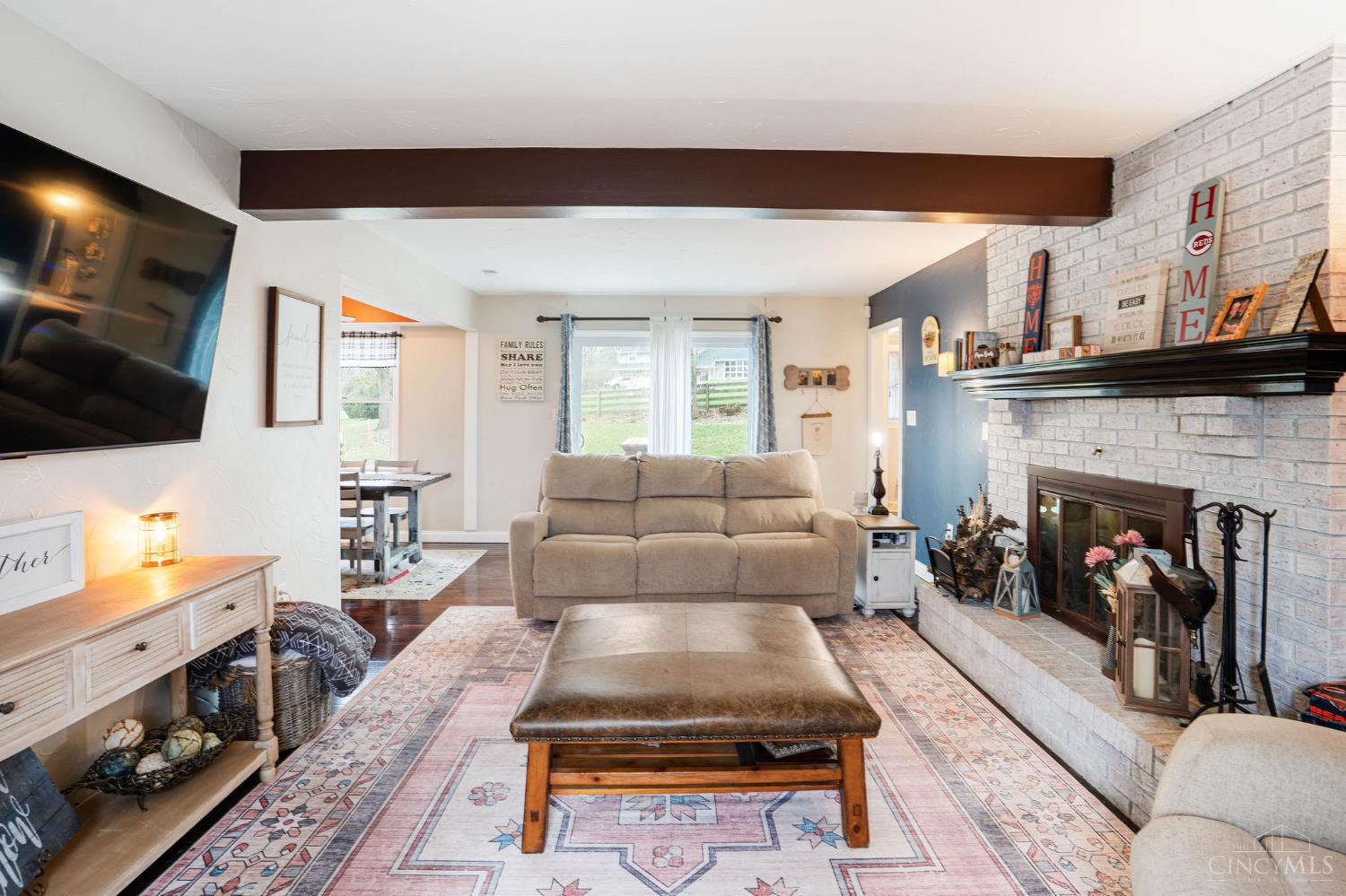 128 E Concord Drive