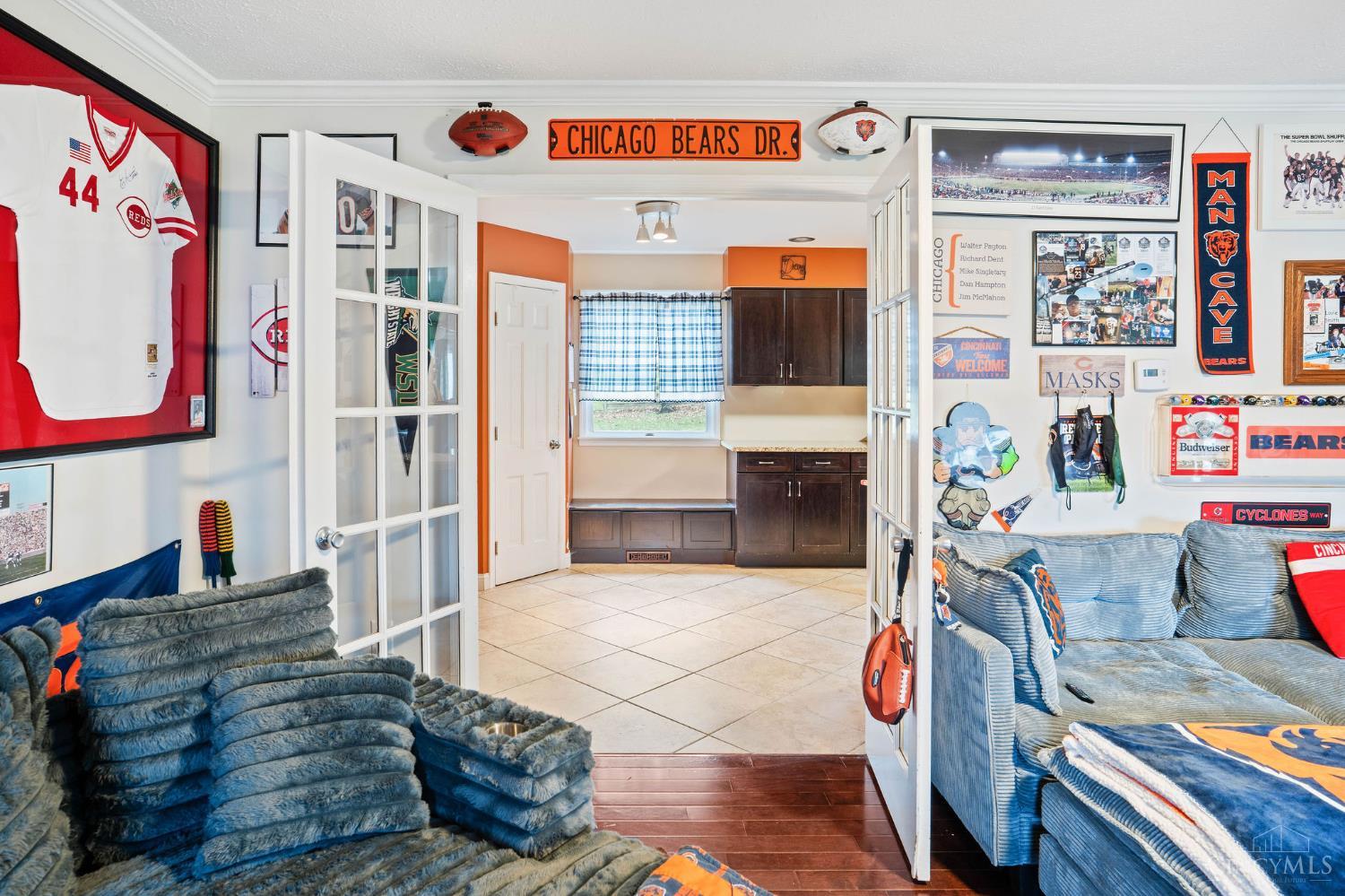 128 E Concord Drive