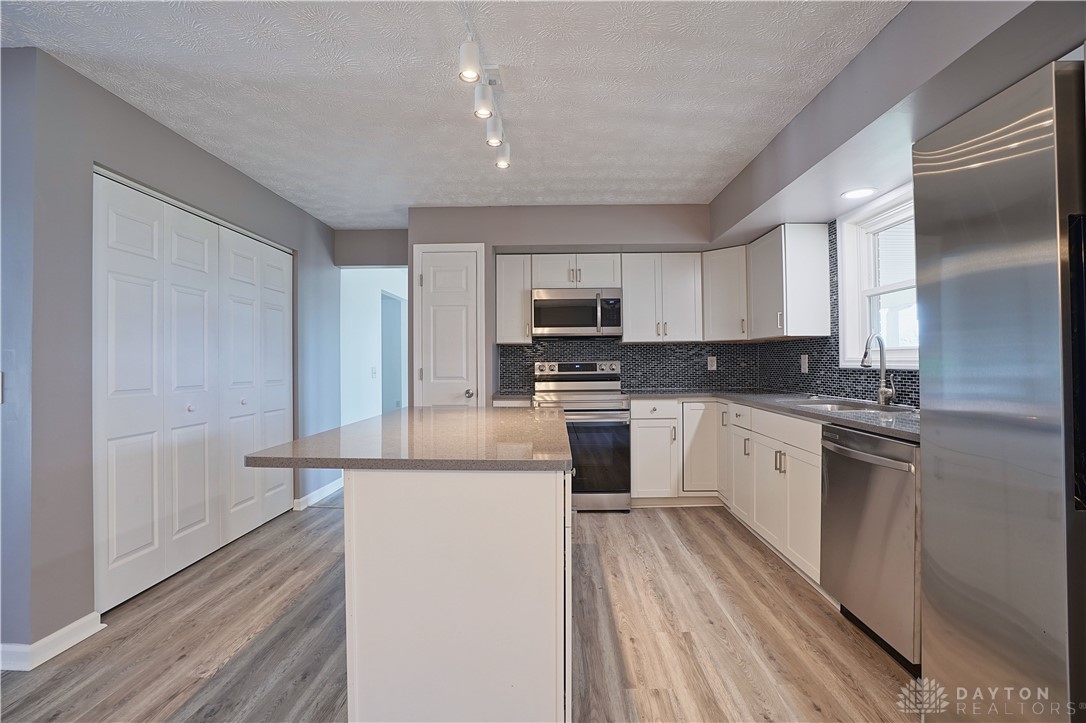 1063 Mohican Trail