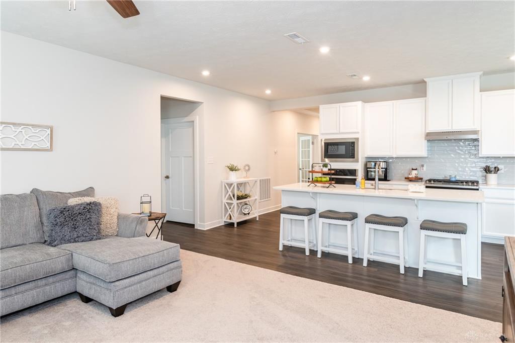 2137 Schmidt Drive