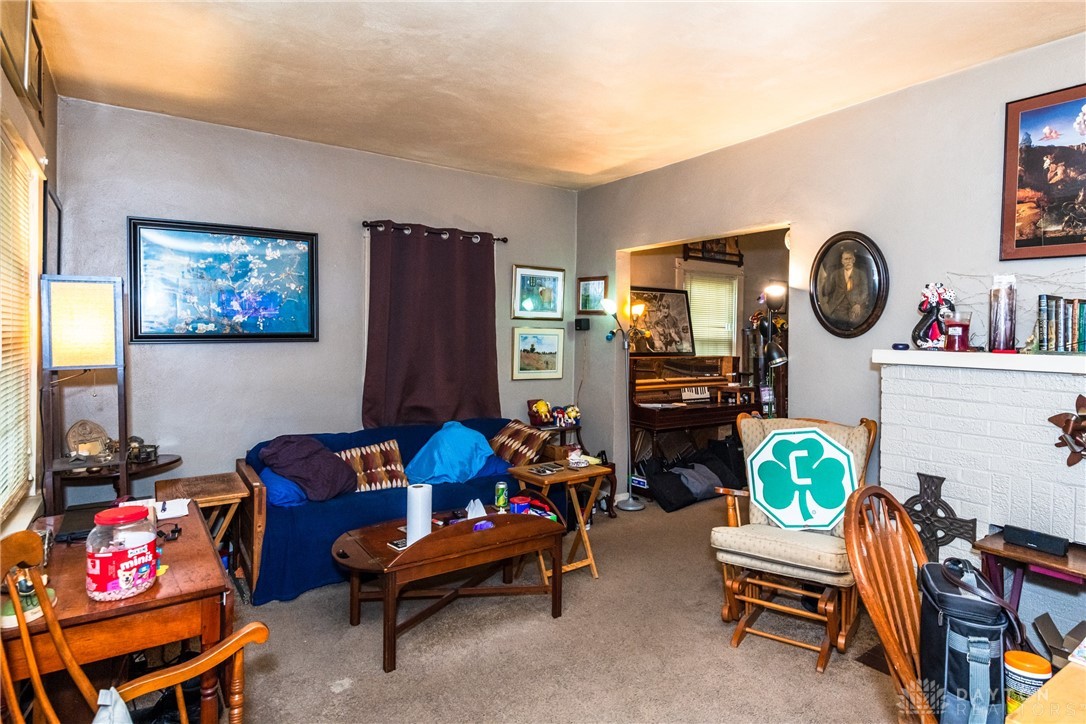 3046 Mesmer Avenue