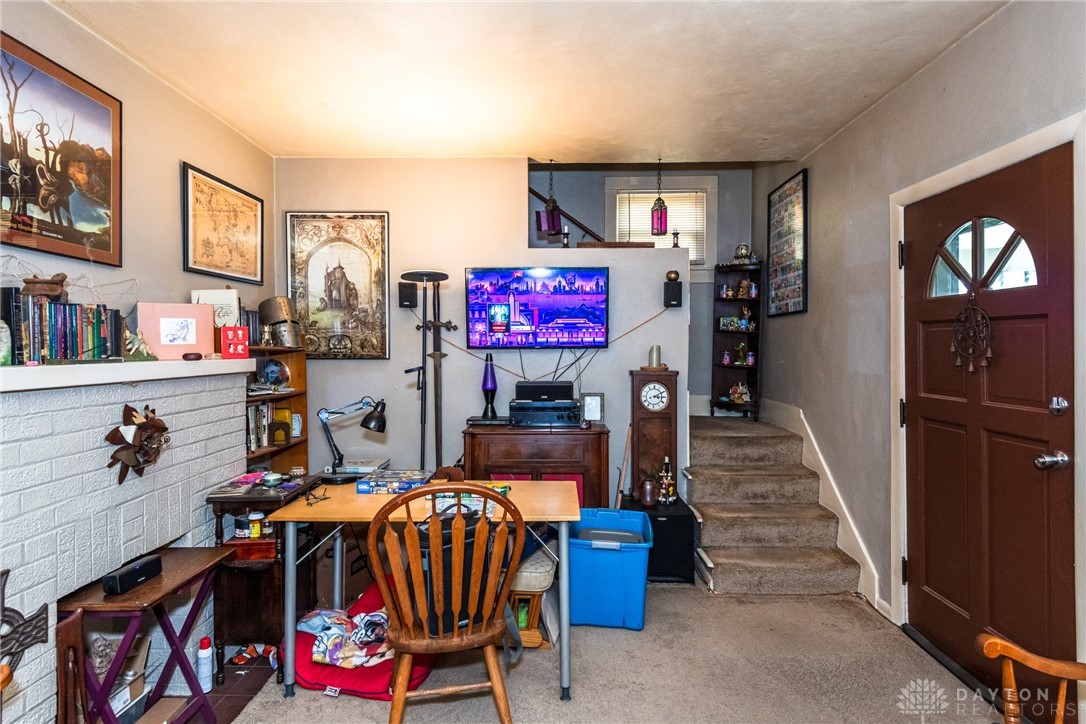 3046 Mesmer Avenue