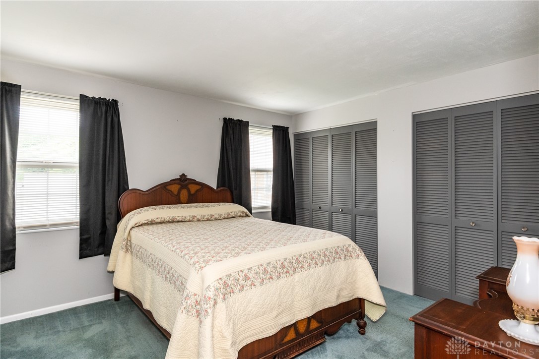 1420 Crown Point Court