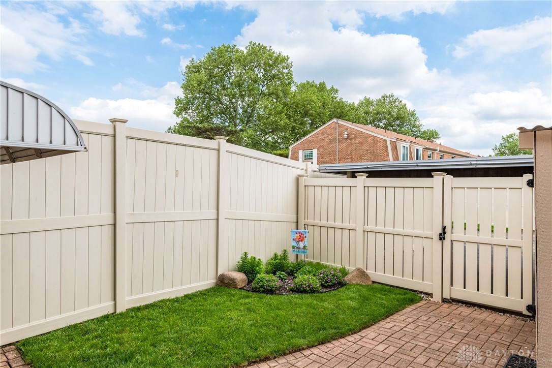 1420 Crown Point Court