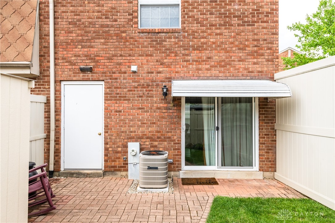 1420 Crown Point Court