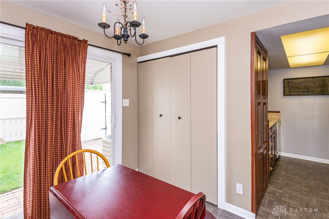 1420 Crown Point Court