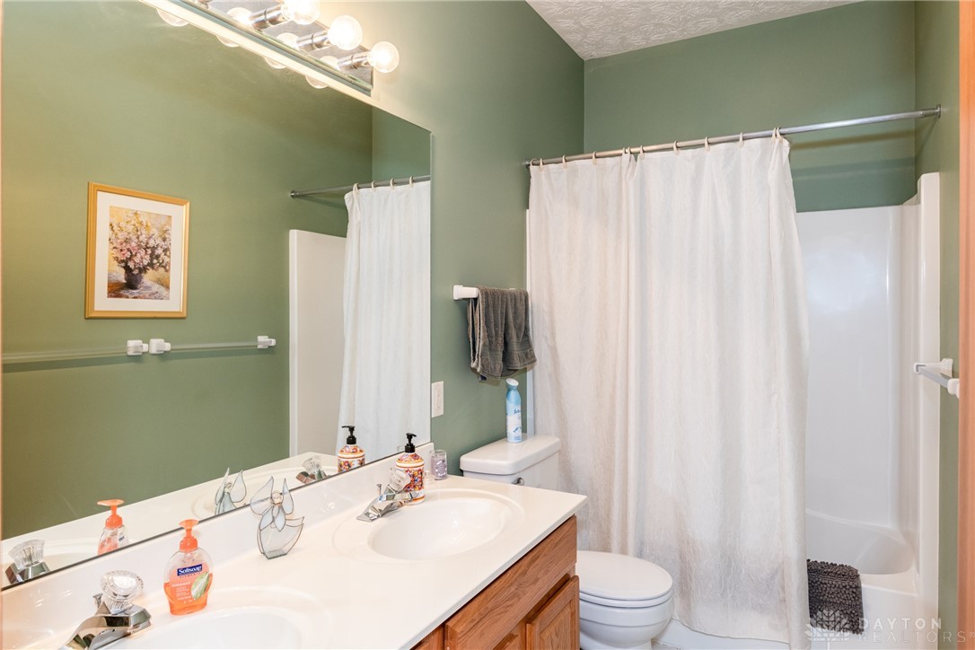 10588 Falcon Ridge Court
