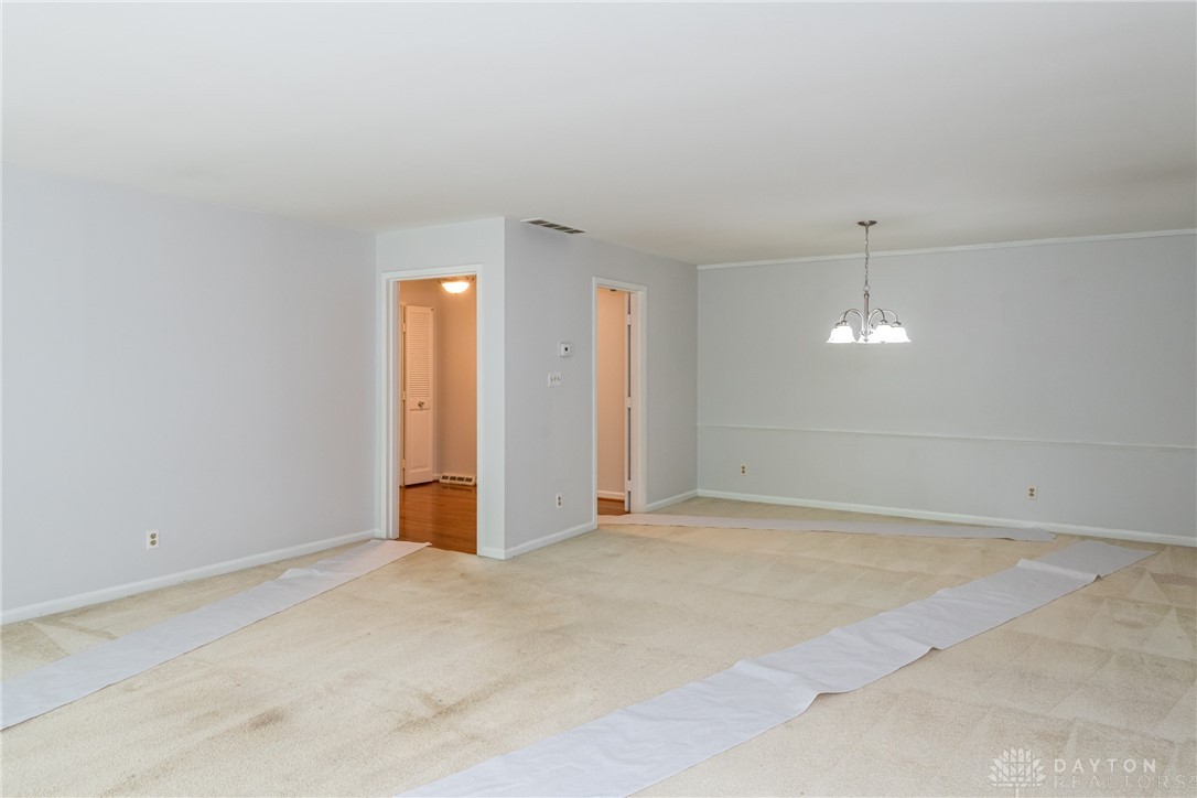 3265 Southdale Drive Unit: 9