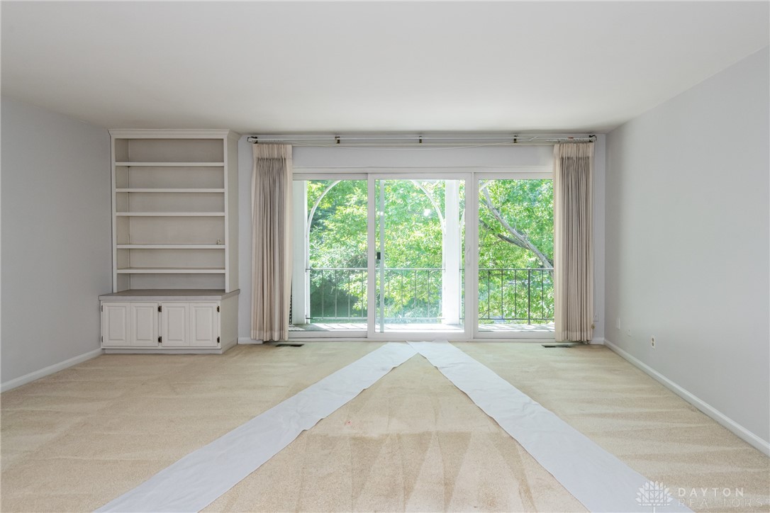 3265 Southdale Drive Unit: 9