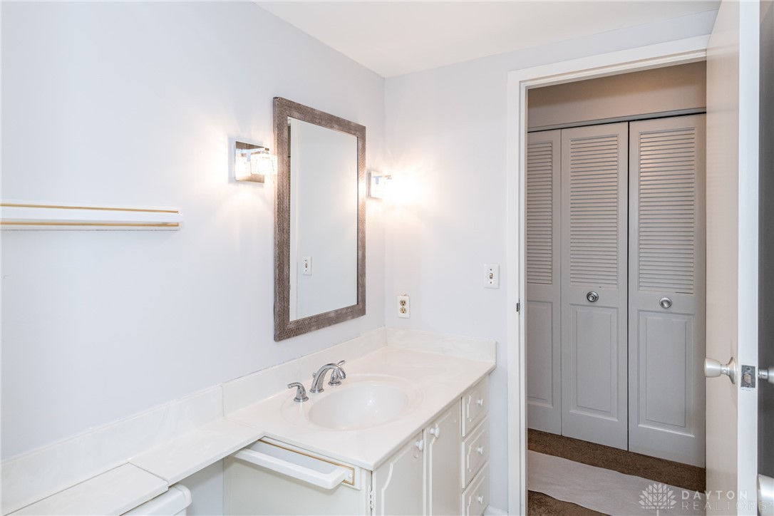 3265 Southdale Drive Unit: 9