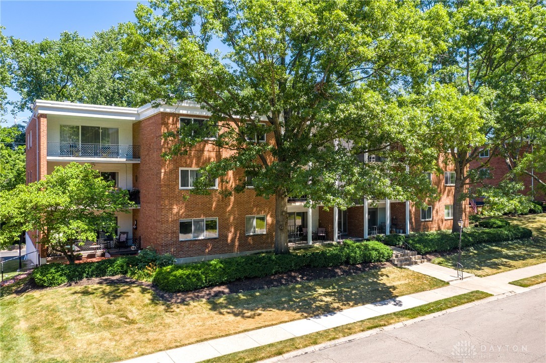 3265 Southdale Drive Unit: 9