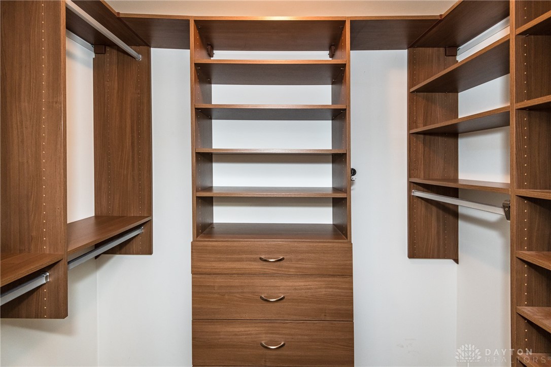 3265 Southdale Drive Unit: 9