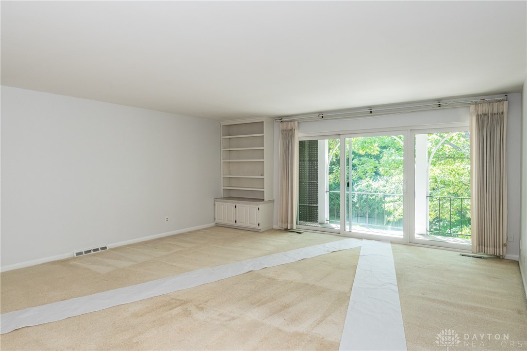 3265 Southdale Drive Unit: 9