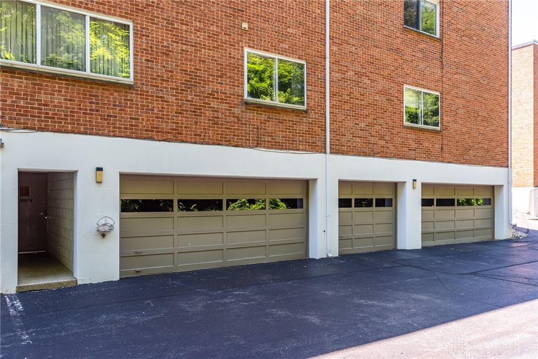3265 Southdale Drive Unit: 9