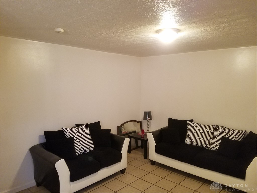 6237 Melvin Avenue