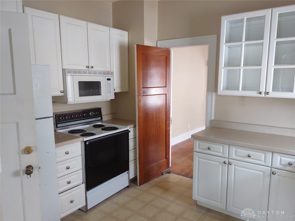323 Triangle Avenue