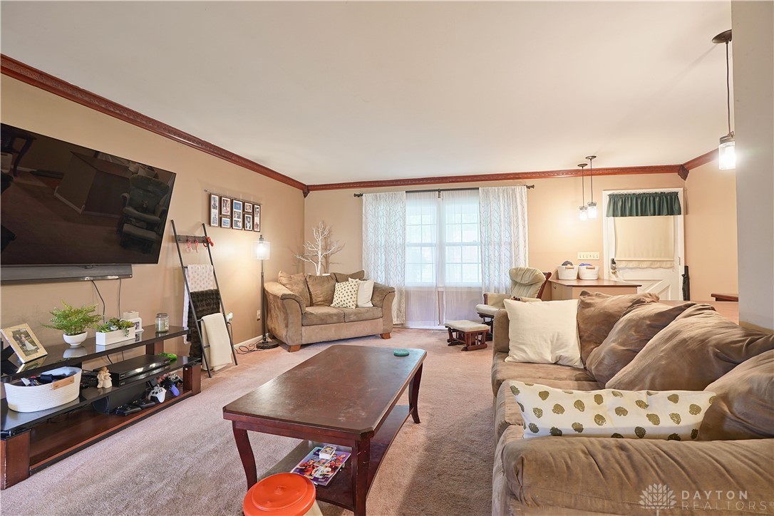 928 Shady Lane