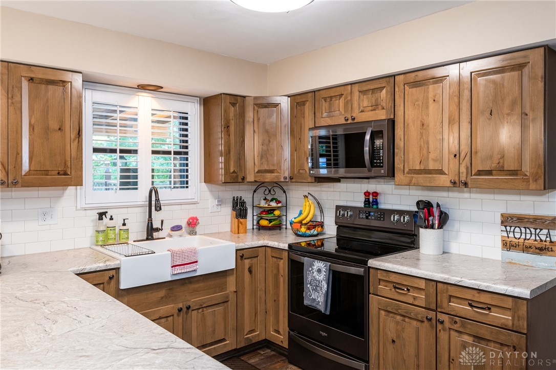 8439 Creek Bed Court