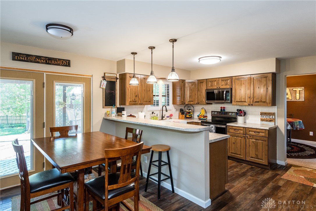8439 Creek Bed Court