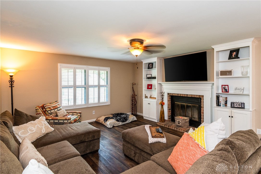 8439 Creek Bed Court