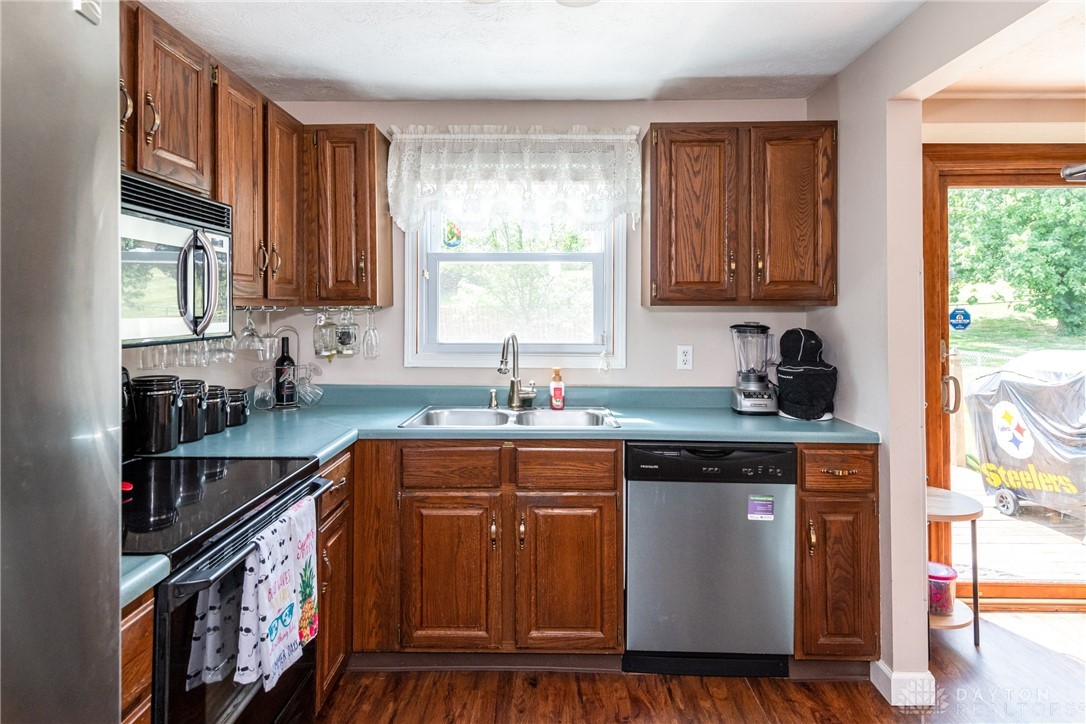 2378 Cross Village Drive