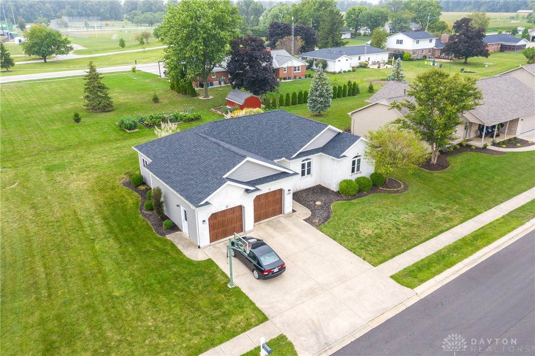 1008 Fleck Avenue