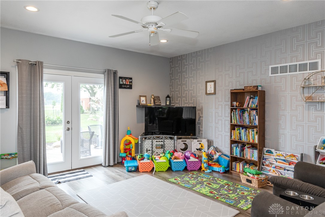 1008 Fleck Avenue