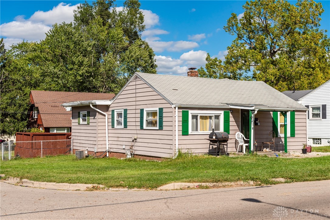 421 W Funderburg Road