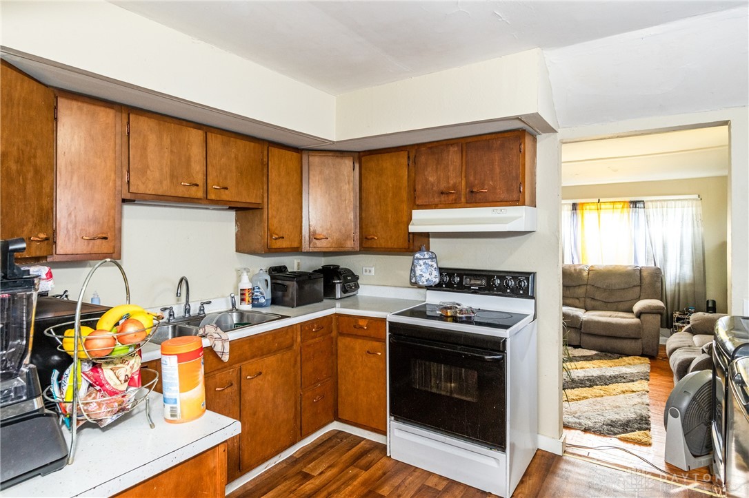 421 W Funderburg Road